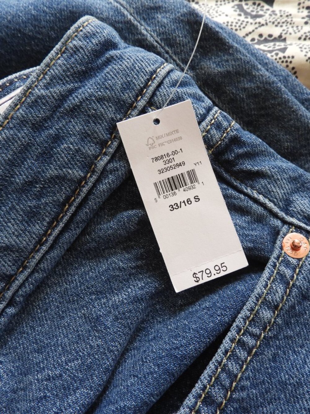 Gap Curvy Mid Rise UltraSoft Baggy Jeans, Size 16 Short, Color Medium Wash - Picture 8 of 9
